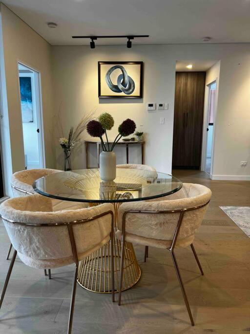 Luxury 3 Bedroom Apartment In Ryde Sydney Buitenkant foto